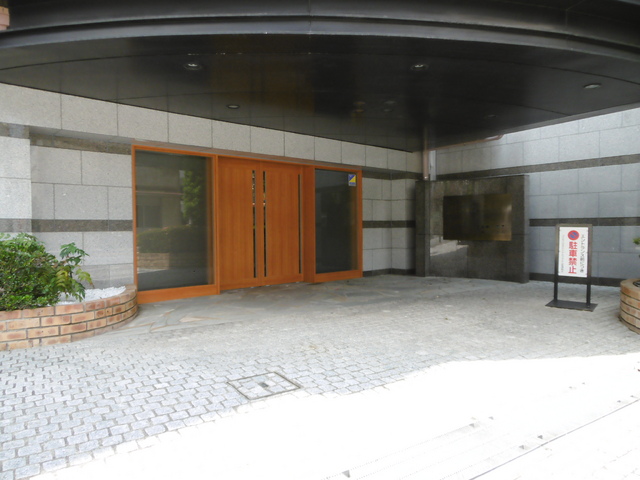 コスモ八王子ロイヤルフォルム　４０８号室 エントランス