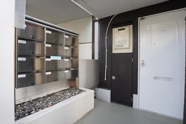 コーポセゾン1階 エントランス