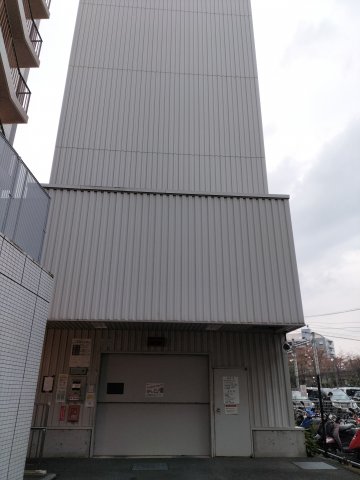 プライムアーバン川口503号室 駐車場