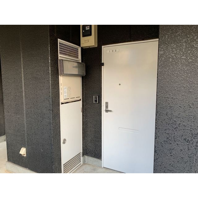 コモド三郷 内観