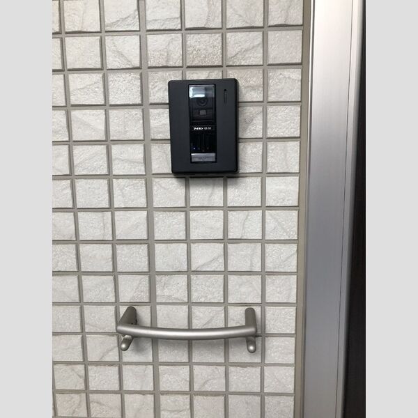 コートクレール103号室 インターホン・傘掛