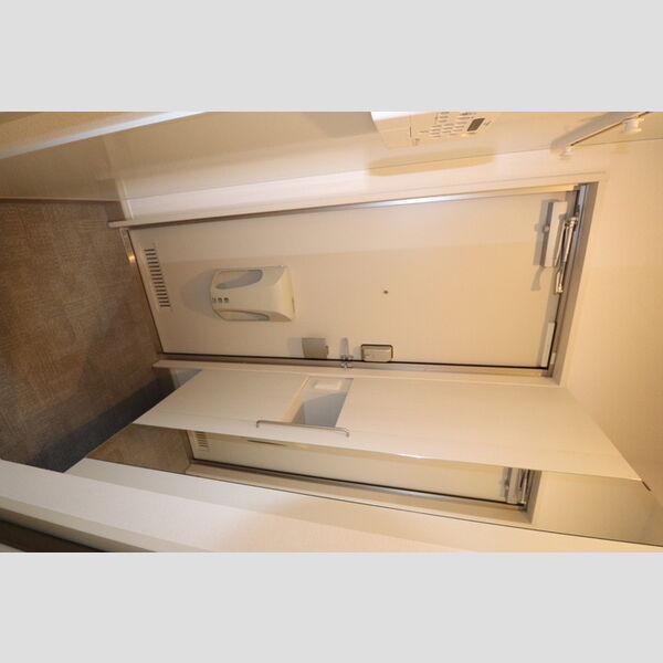 ブルーデイジー 玄関