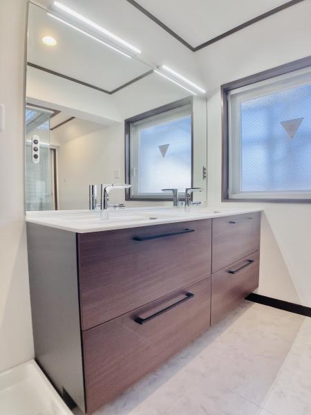 サワタカビル 洗面