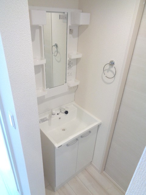 フルリール鶴見 ※別号室の参考写真(現況優先・仕様違いの場合あり)