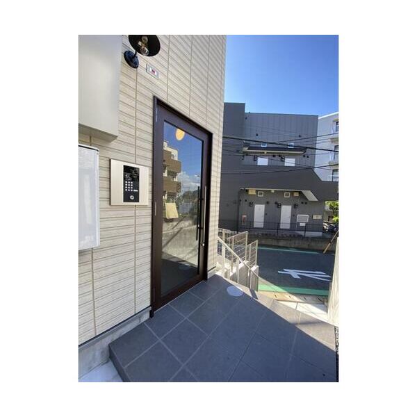 クロレ新検見川301号室 エントランス