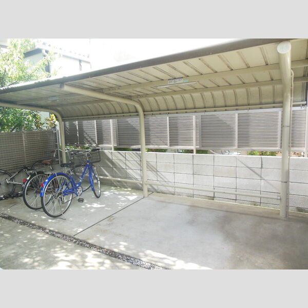 アベニューセイジョウ 駐輪場