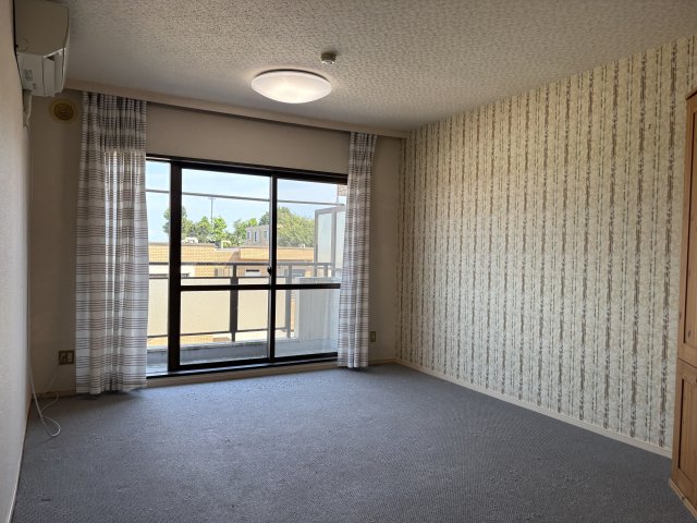 パークヒルズバームハイツ菊名弐番館 リビング