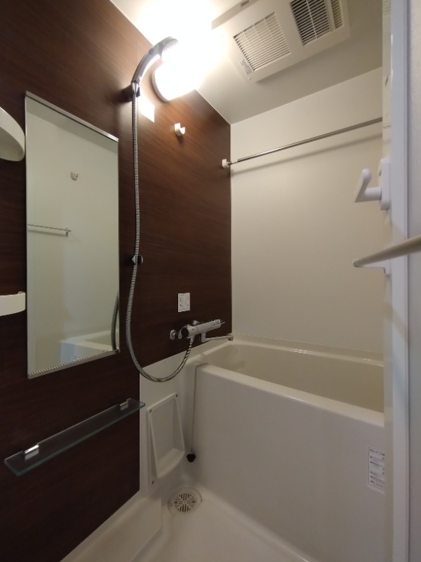 クレイシア横濱阪東橋7階 お風呂