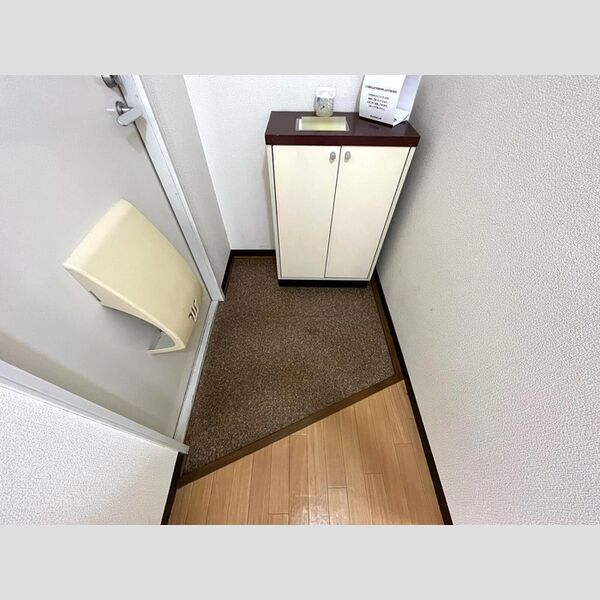 グリーンハイツ202号室 玄関