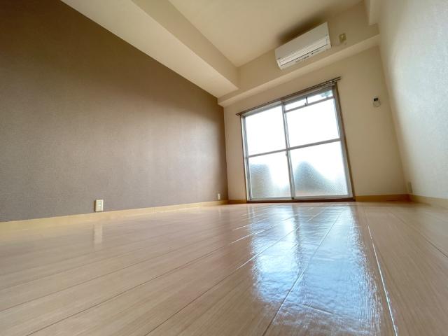 コンフォース喜 室内