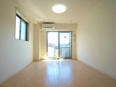 リブリ・La glycine3階 部屋その他