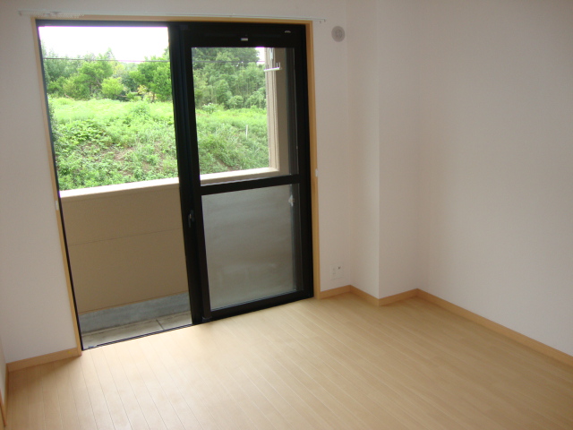 シィーエム・クイーン リビング