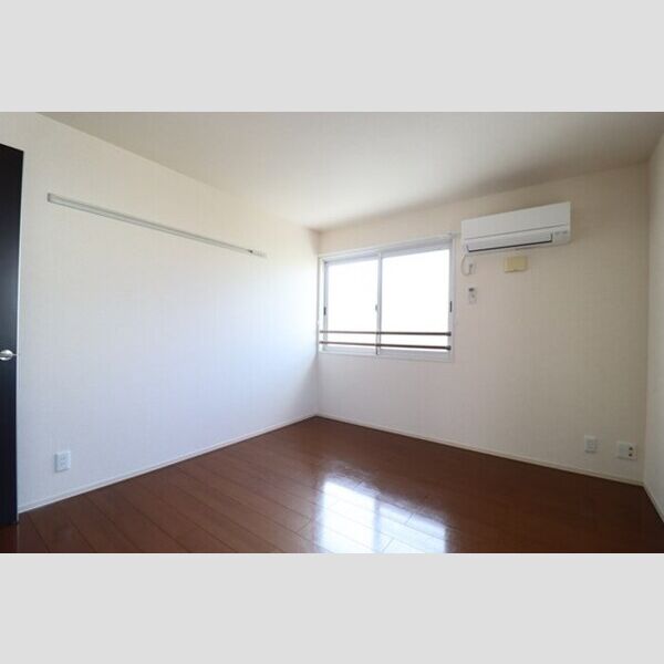 ラシュレメゾン・　A201号室 洋室　7帖