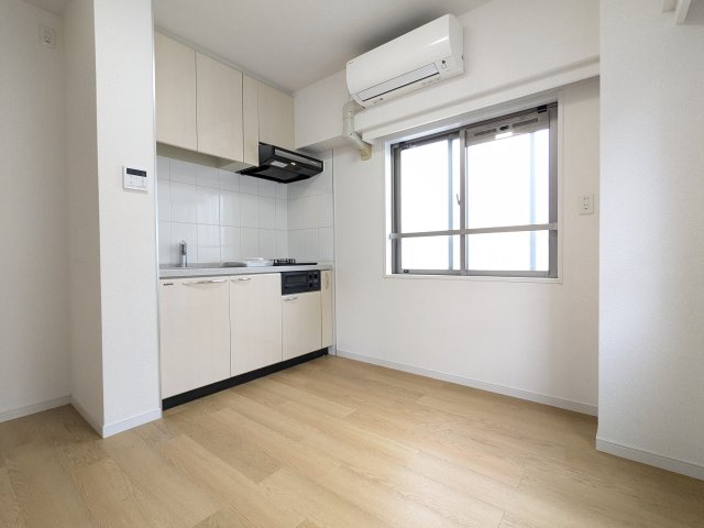 ルクレ初台0403号室 リビング