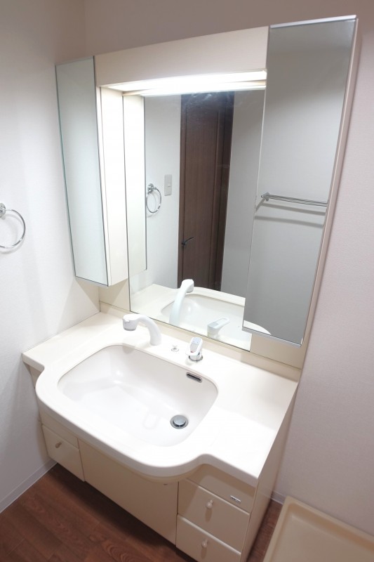 T’s garden横浜反町1階 洗面