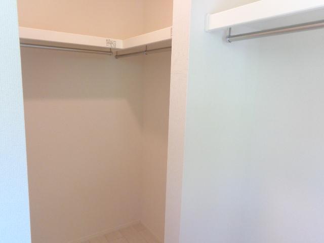 ビオレッタ201号室 ウォークインクローゼット（イメージ）