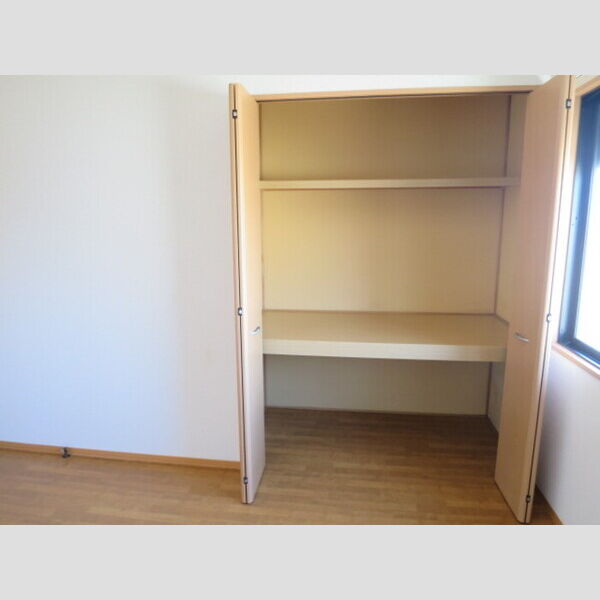 北総GRACE 洋室収納