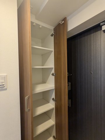 ティーステージジェイアール浜川崎0221号室 収納