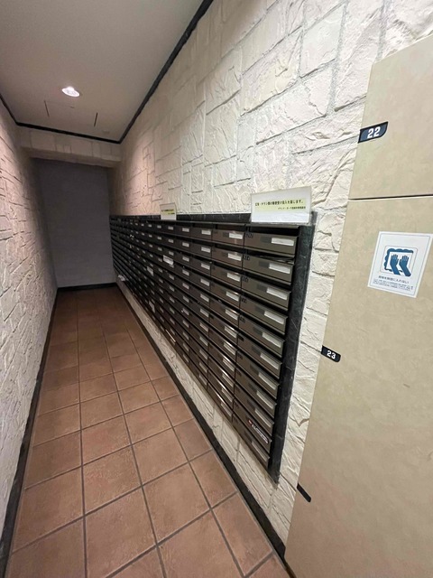 グランド・ガーラ西麻布4階 メールボックス