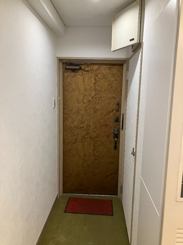 ダイネス壱番館渋谷 玄関