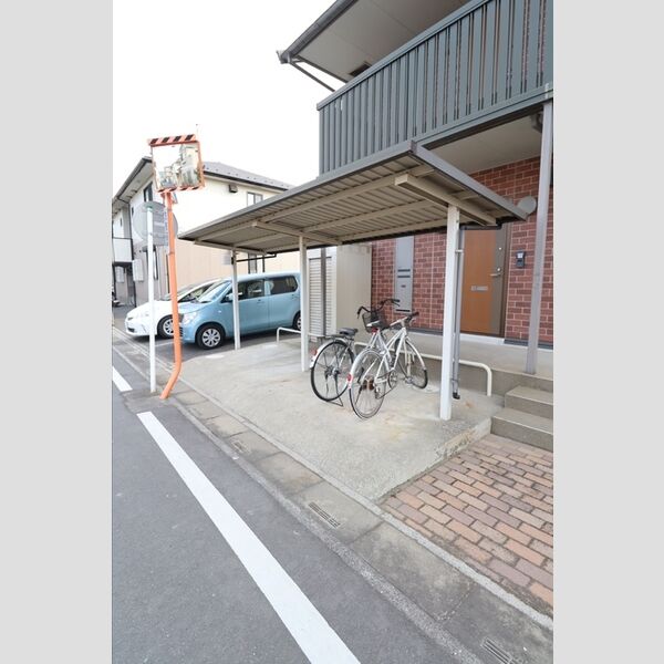 サニーフラット 駐輪場