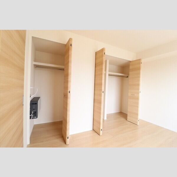 テルミドール302号室 クローゼット