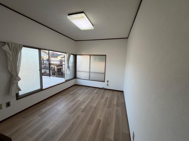 三芳町大字藤久保戸建 2階洋室1