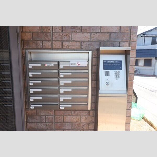 ロイヤルコート 集合ポスト&オートロック