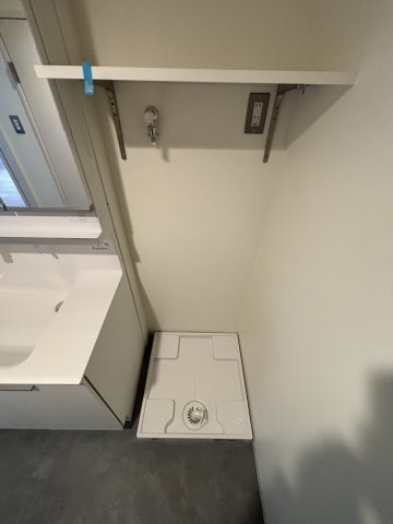 アールリエット武蔵境クラフト304号室 玄関