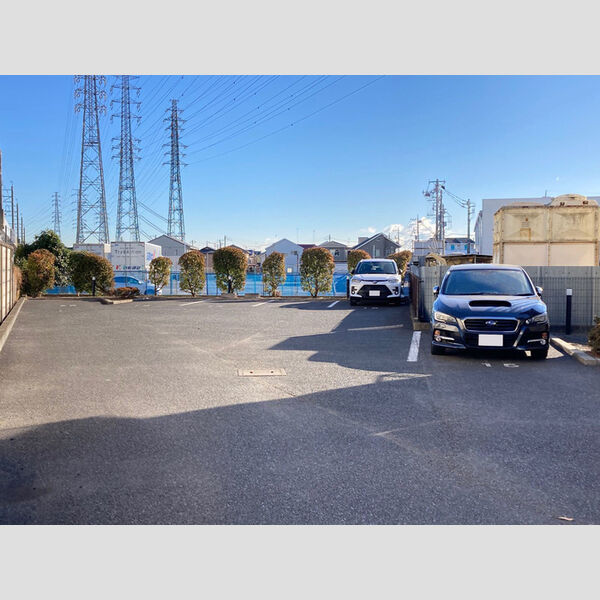 Etoile　A302号室 駐車場