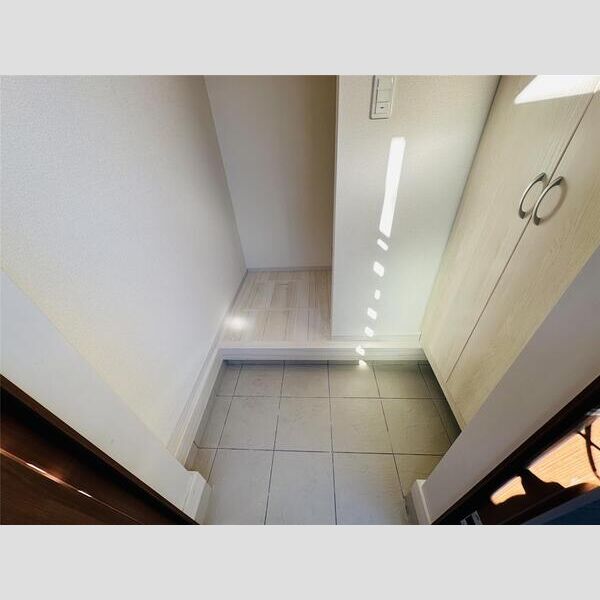 リーブルファイン東千葉 玄関