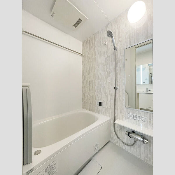 ルリアン中村102号室 浴室
