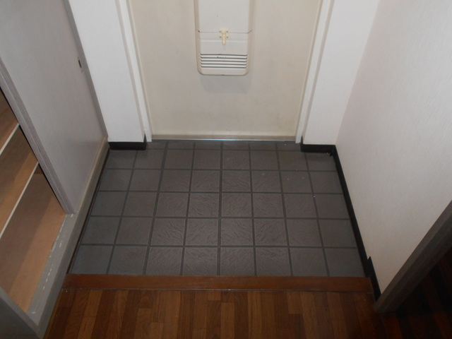 鵜野森グリーンヒルズ 玄関