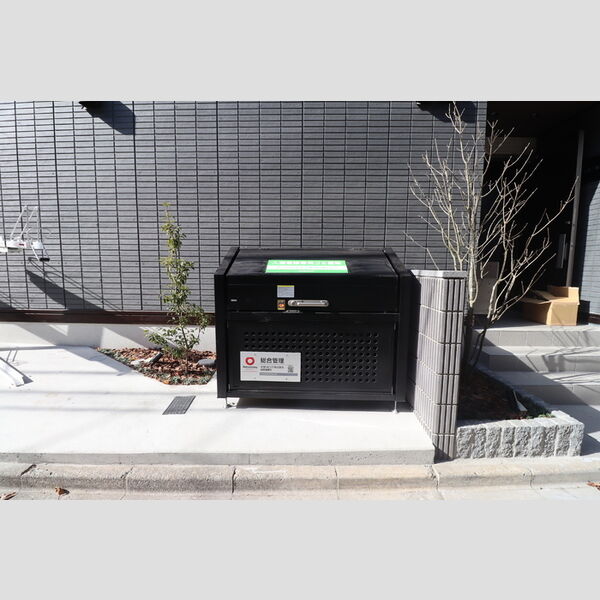 セレスティア池袋立教通り103号室 ゴミストッカー