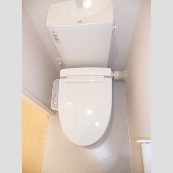 サウスフィールド101号室 温水洗浄便座