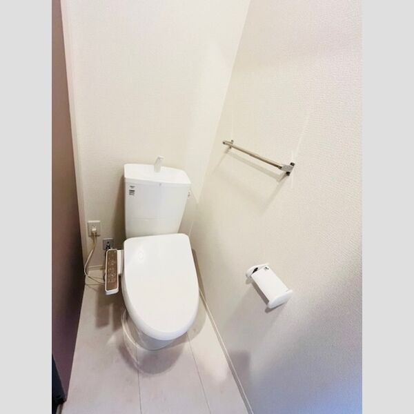 ブリーズコースト夕陽ヶ丘301号室 温水洗浄暖房便座