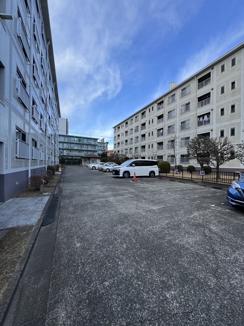カミユ八王子Ａ棟0503号室 駐車場