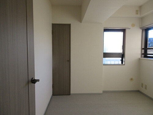 ライオンズマンション朝霞本町3階 洋室１