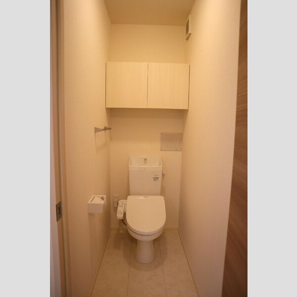 Brilliance 温水洗浄暖房便座