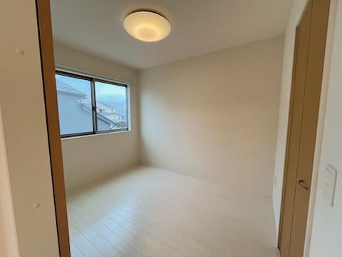 クラブレス　Ⅱ 洋室