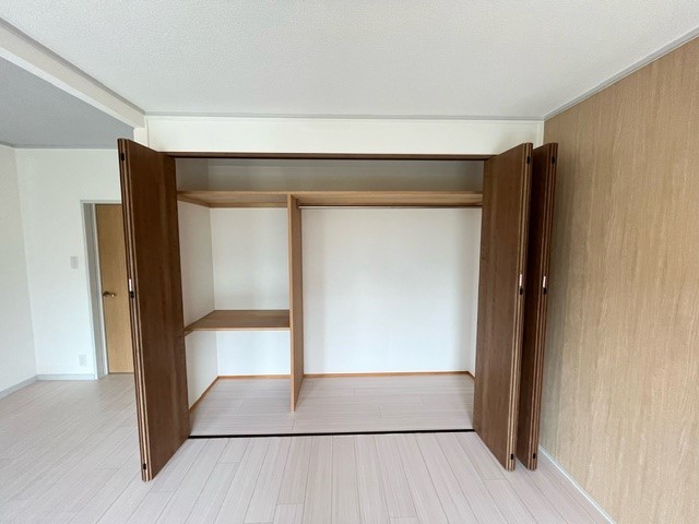 京王山田マンションＡ棟 収納