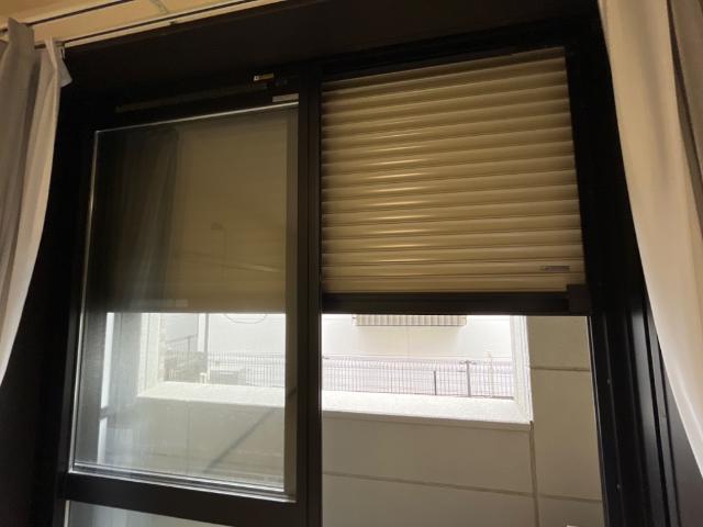 ラ・リヴィエール シャッター