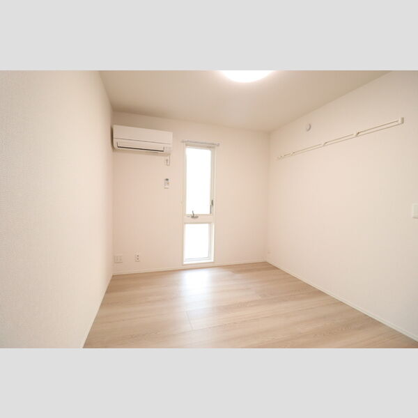 K・Tellus (ケー・テルース)201号室 洋室