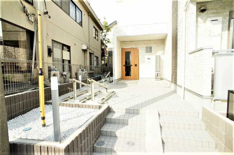 リブリ・フチュール二俣川1階 エントランス