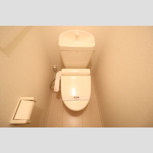 リトルアイランドⅢ203号室 温水洗浄暖房便座