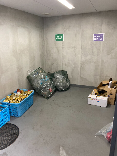 マリンルージュ浦安2階 ゴミ保管庫