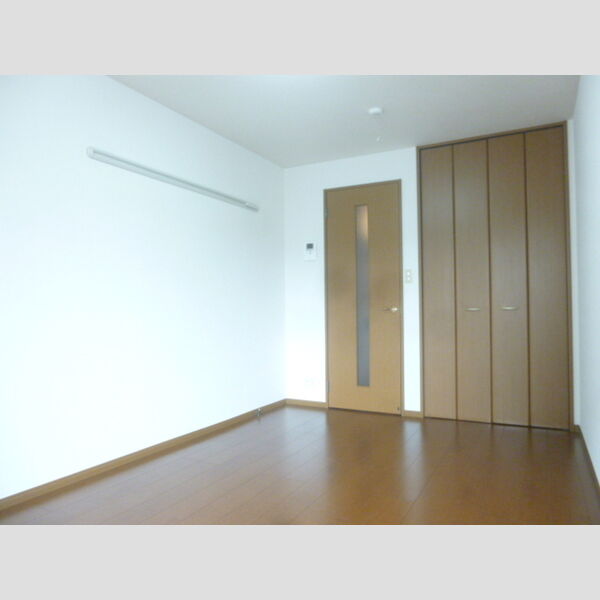 ベルデュールⅡ103号室 居室全景②