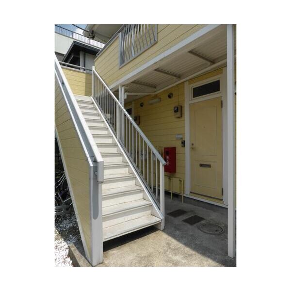 エステートピア旭 エントランス