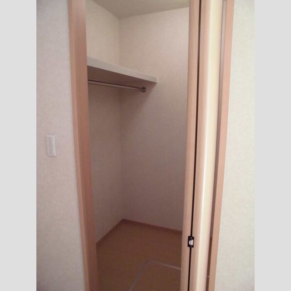 M'Sgarden102号室 クローゼット