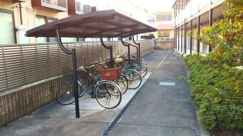 レオパレスサフィール110号室 駐輪場